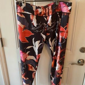 Printed JoyLab leggings.